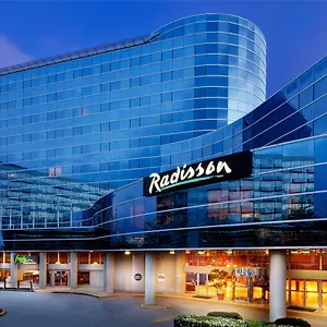4* Отель Radisson Vancouver Airport
